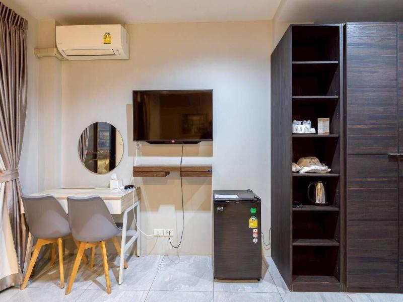 The Living Hotel Samutprakan image