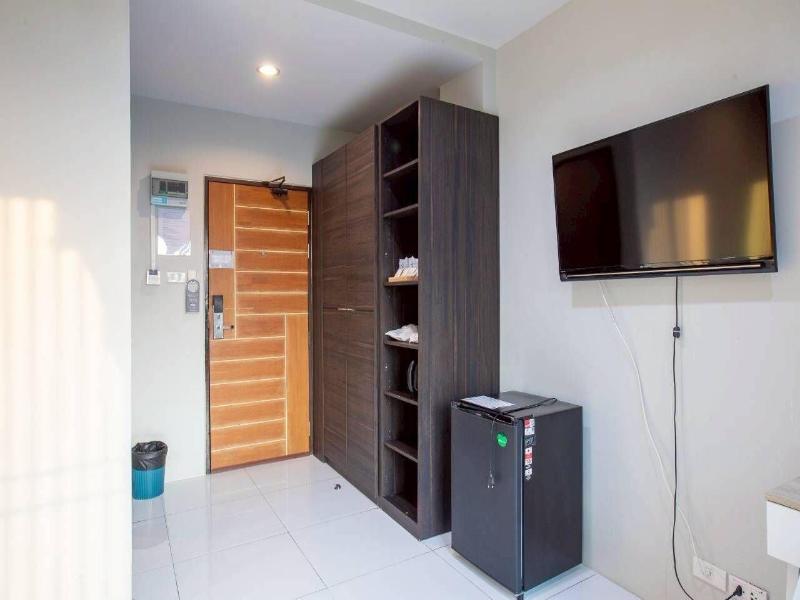 The Living Hotel Samutprakan image