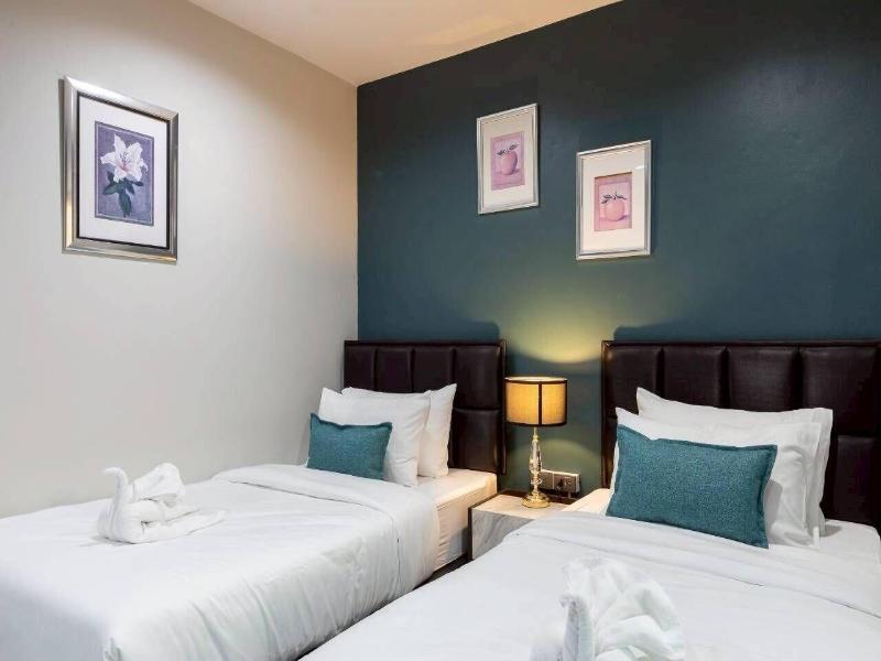 The Living Hotel Samutprakan image