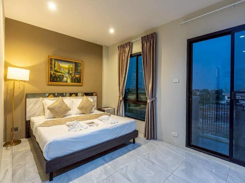 The Living Hotel Samutprakan image