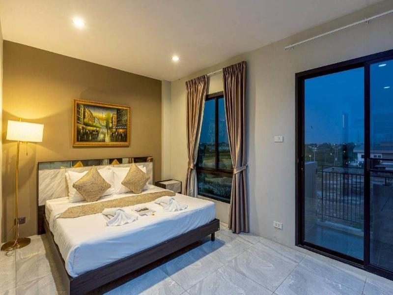 The Living Hotel Samutprakan image