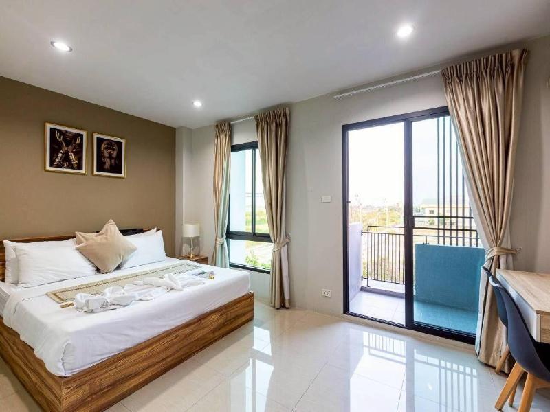 The Living Hotel Samutprakan image
