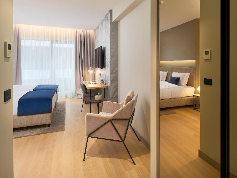 Boutique Hotel Porto image