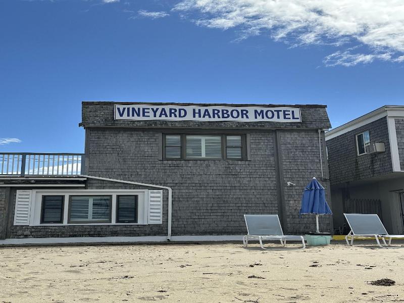 Vineyard Harbor Motel - Private Beach image