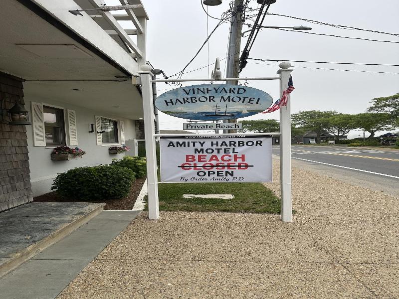 Vineyard Harbor Motel - Private Beach image