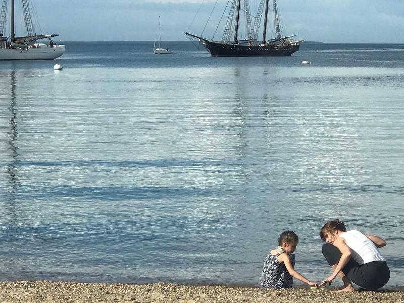 Vineyard Harbor Motel - Private Beach image