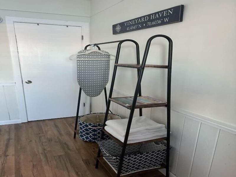 Vineyard Harbor Motel - Private Beach image
