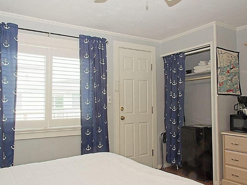 Vineyard Harbor Motel - Private Beach image