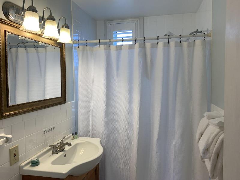 Vineyard Harbor Motel - Private Beach image