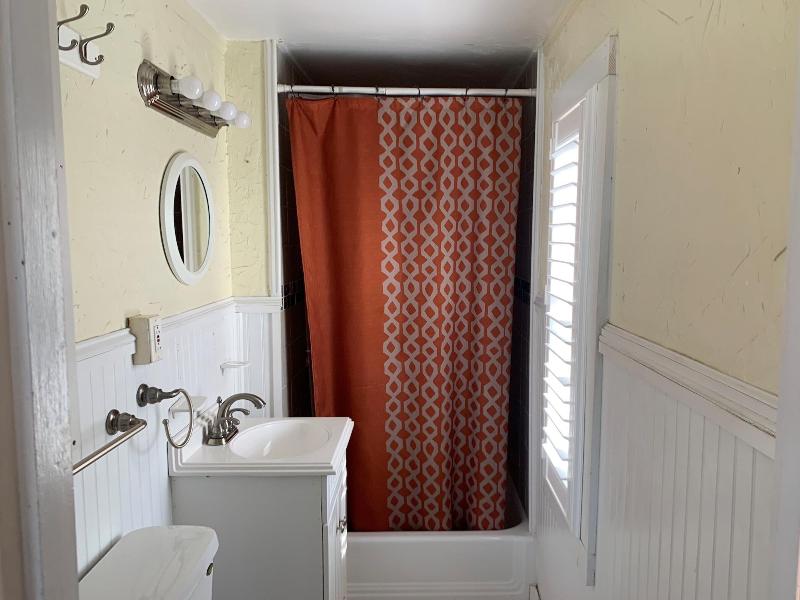 Vineyard Harbor Motel - Private Beach image