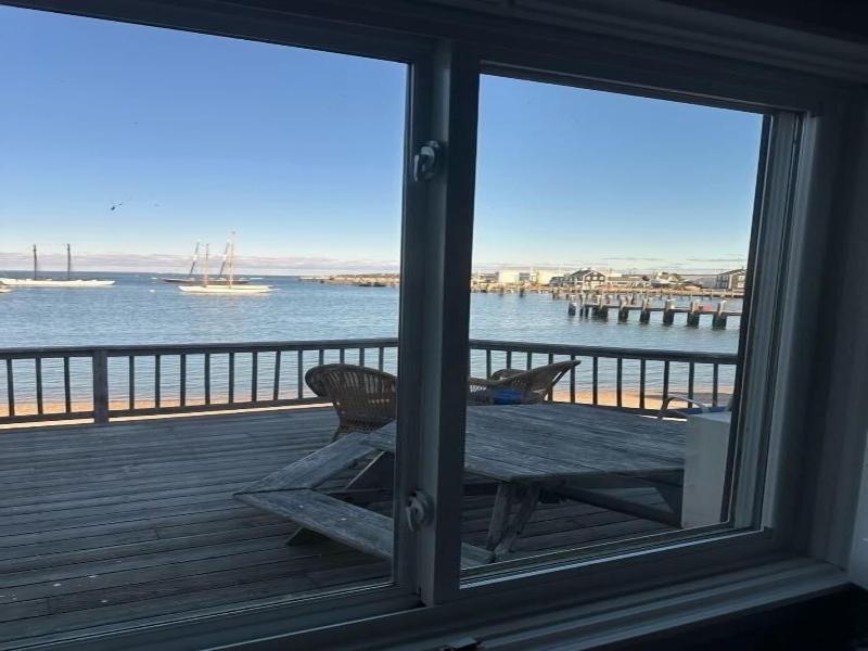 Vineyard Harbor Motel - Private Beach image