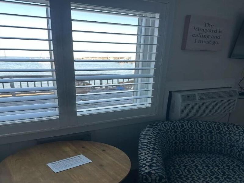Vineyard Harbor Motel - Private Beach image