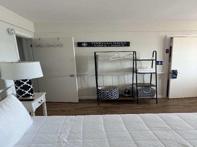 Vineyard Harbor Motel - Private Beach image