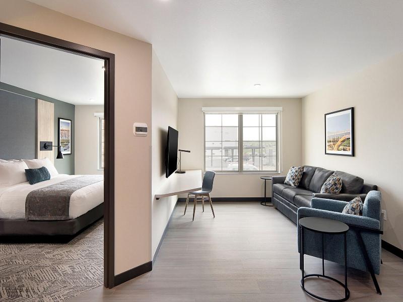 Clubhouse Hotel Suites Rapid City image