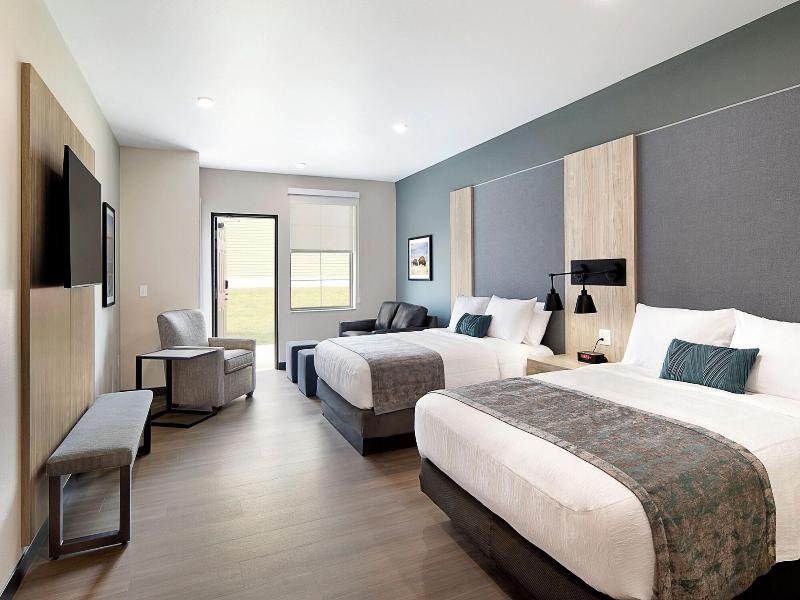 Clubhouse Hotel Suites Rapid City image