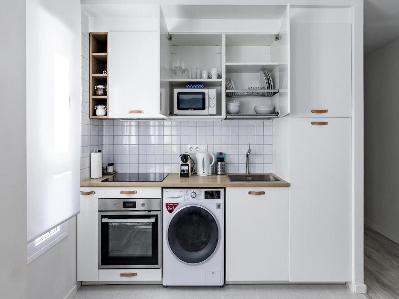 Mad Apartments By Olala Homes image