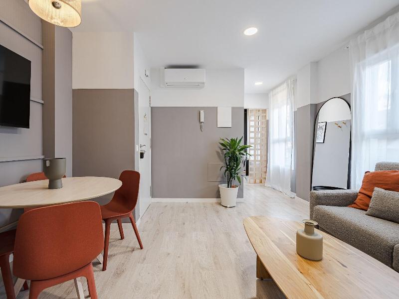 Mad Apartments By Olala Homes image