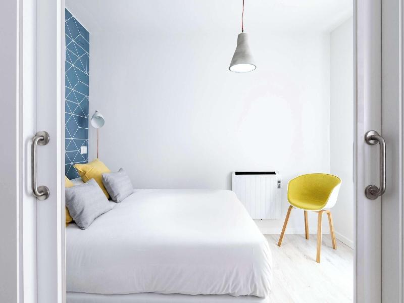 Mad Apartments By Olala Homes image