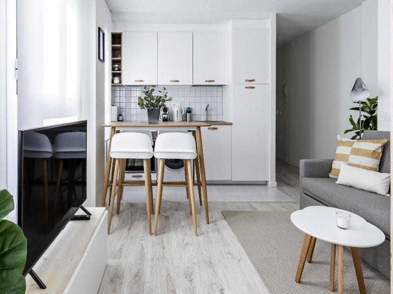 Mad Apartments By Olala Homes image