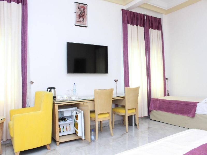 Paradisia Hotel image