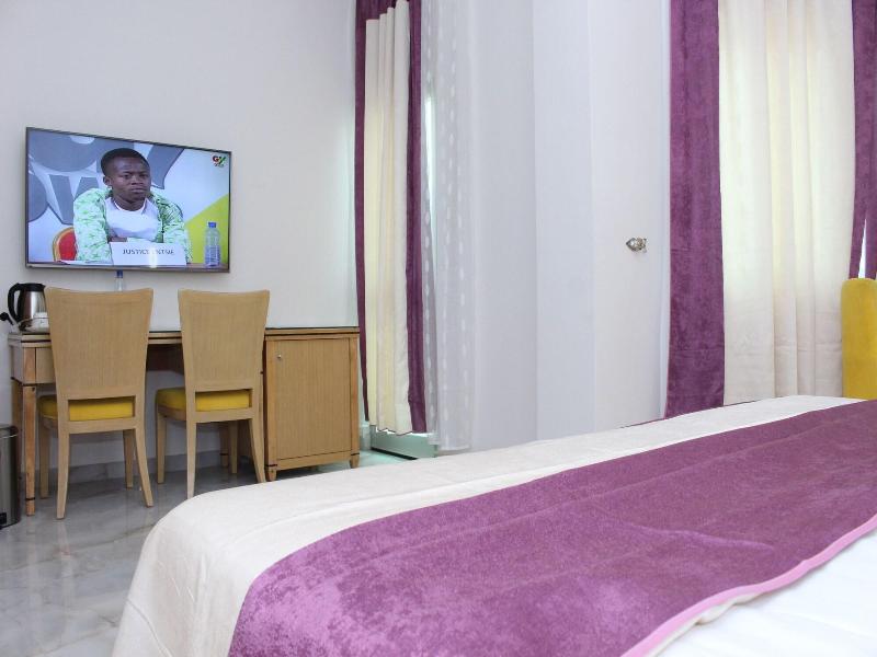 Paradisia Hotel image