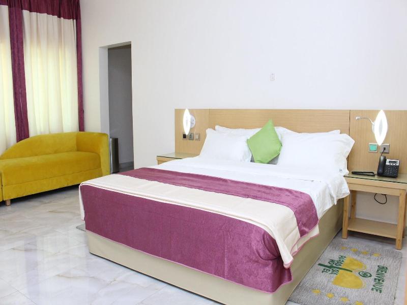 Paradisia Hotel image