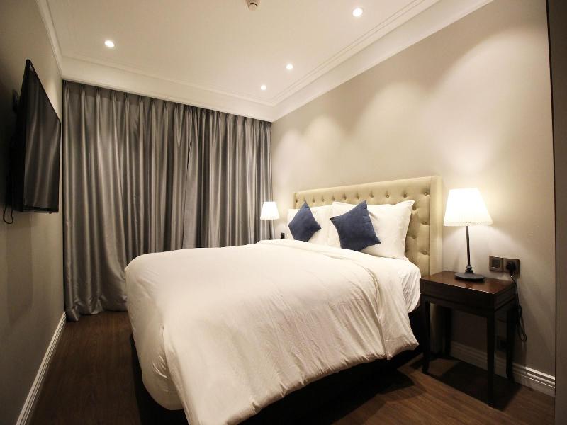 Neo Classic Condo image