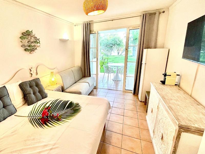 Barbadine - Resorts Flats - Sainte Anne image