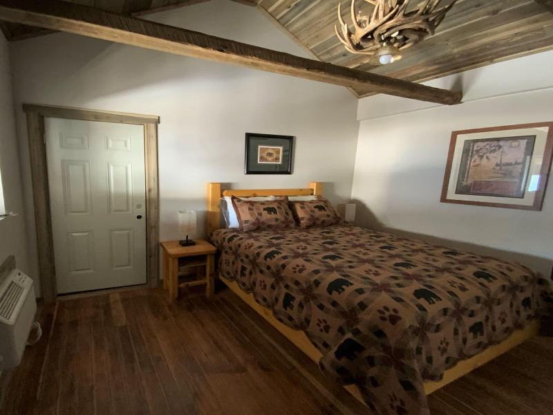 Island Park Lodge image