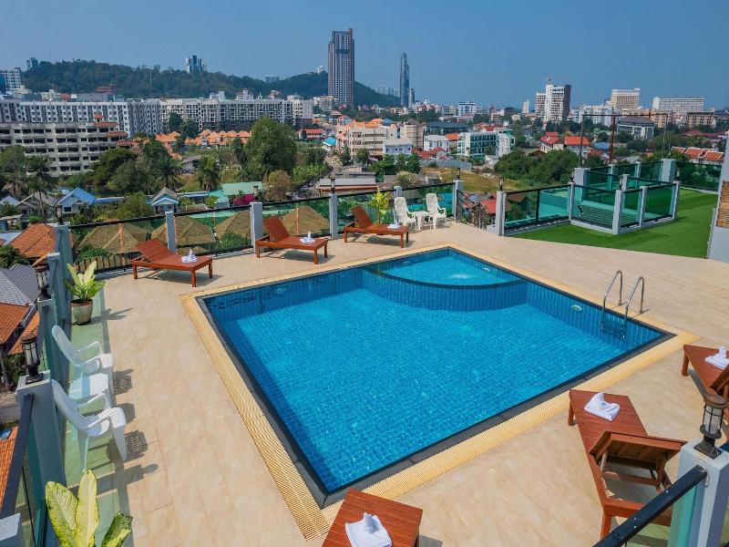 Iris Palace image