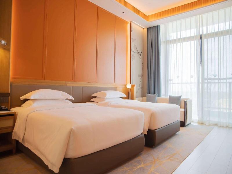 Wyndham Grand Plaza Royale Xiangai Mountain Fuzh image