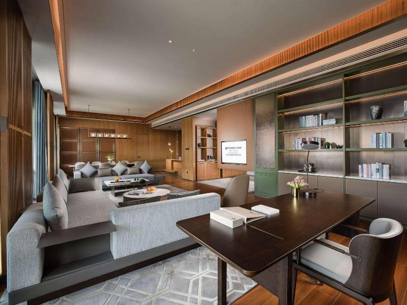 Wyndham Grand Plaza Royale Xiangai Mountain Fuzh image