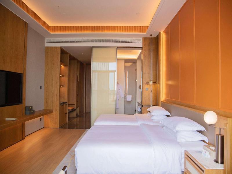 Wyndham Grand Plaza Royale Xiangai Mountain Fuzh image