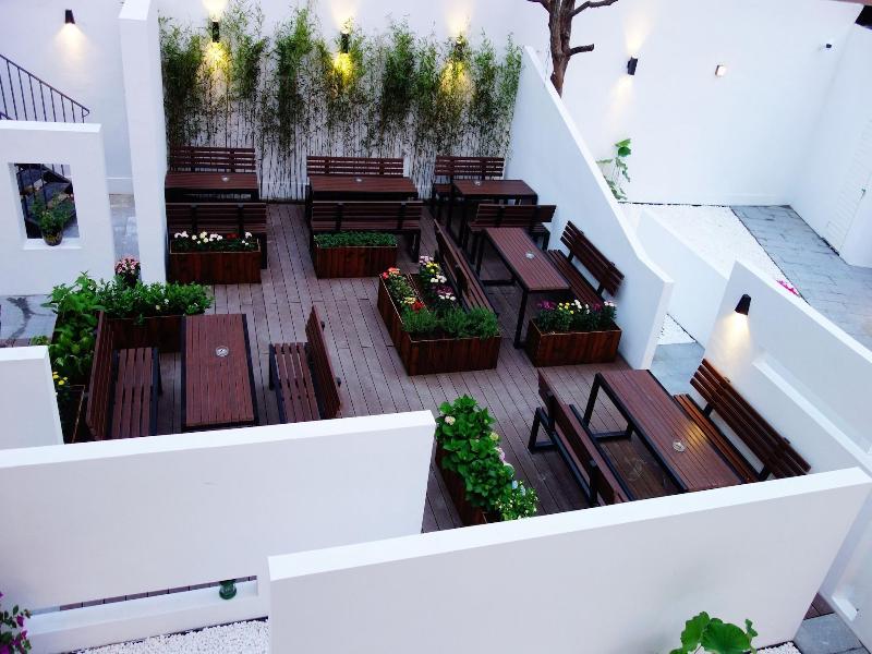 Hidden Garden International Youth Hostel - Orien image