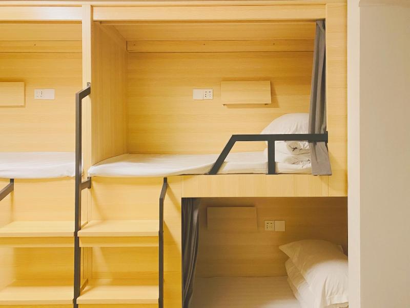 Hidden Garden International Youth Hostel - Orien image