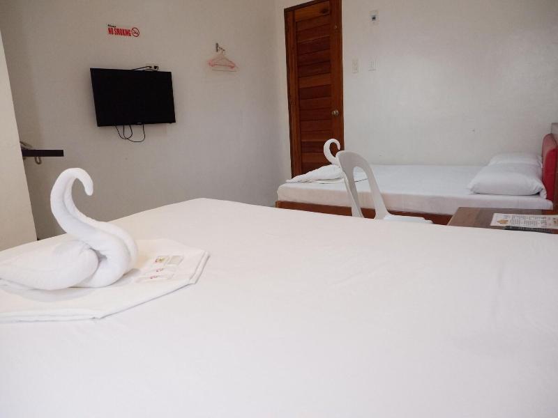 Fb Budgetel Suites image