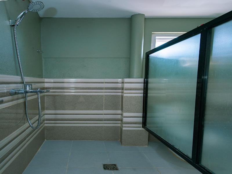 Fb Budgetel Suites image