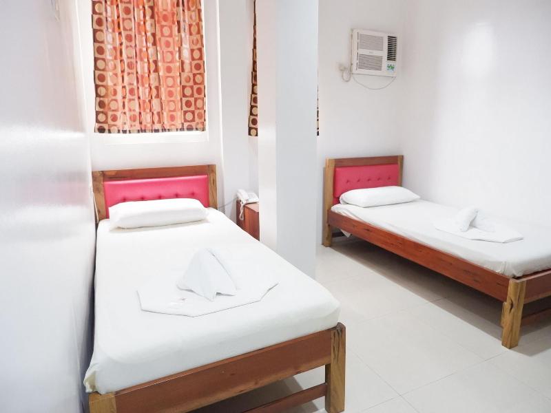 Fb Budgetel Suites image