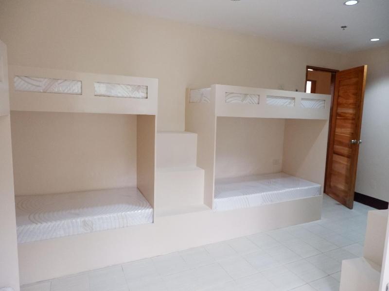 Fb Budgetel Suites image