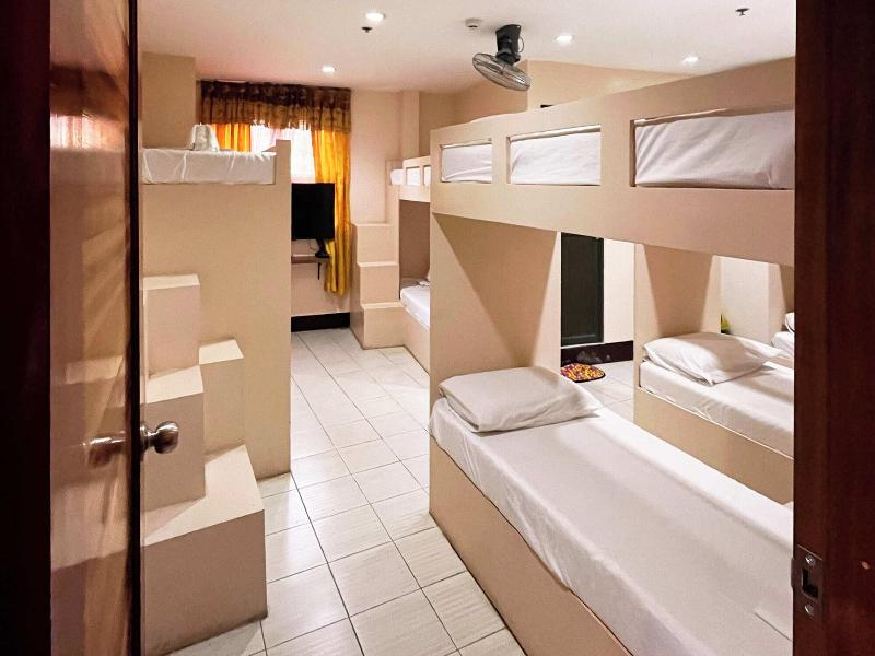 Fb Budgetel Suites image
