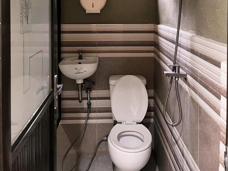 Fb Budgetel Suites image