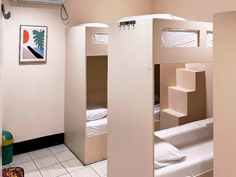 Fb Budgetel Suites image