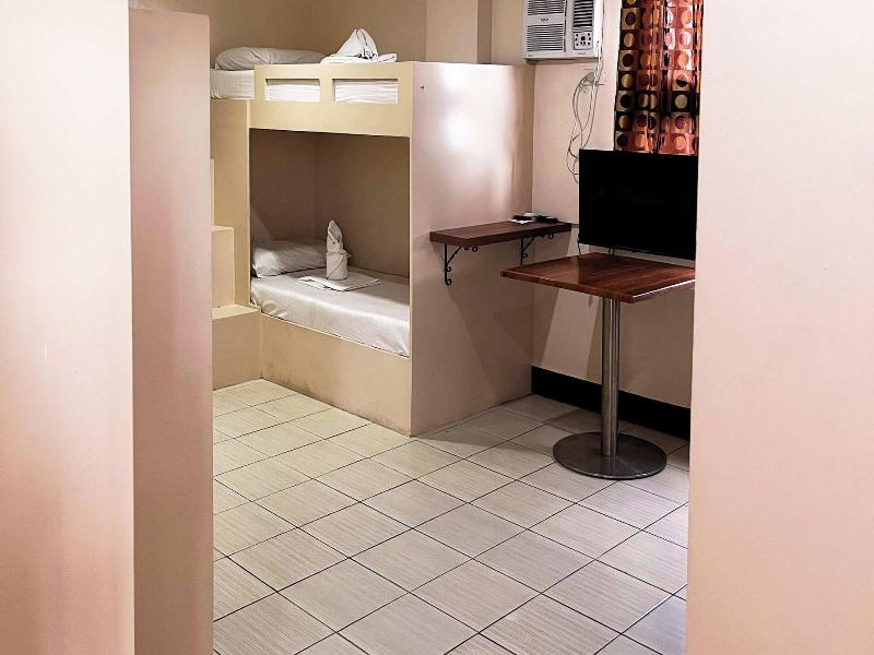Fb Budgetel Suites image