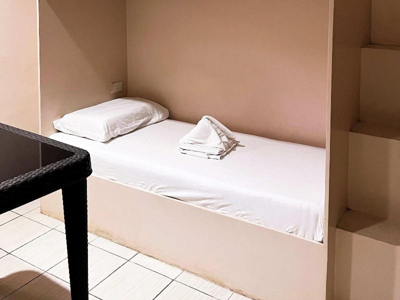 Fb Budgetel Suites image