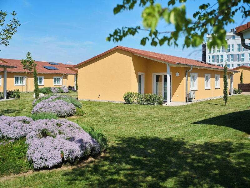 Voya Hotel image