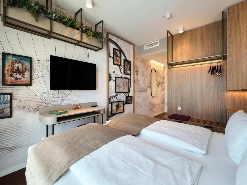 Voya Hotel image