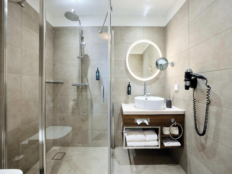 Voya Hotel image