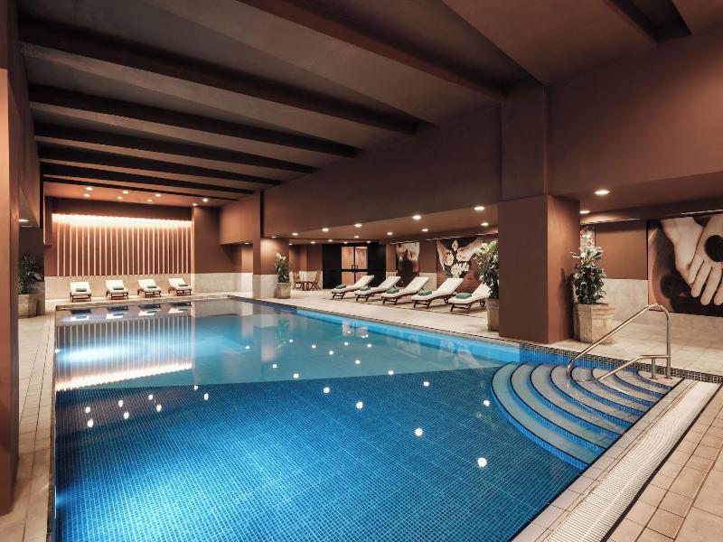 Voco Malta By Ihg image