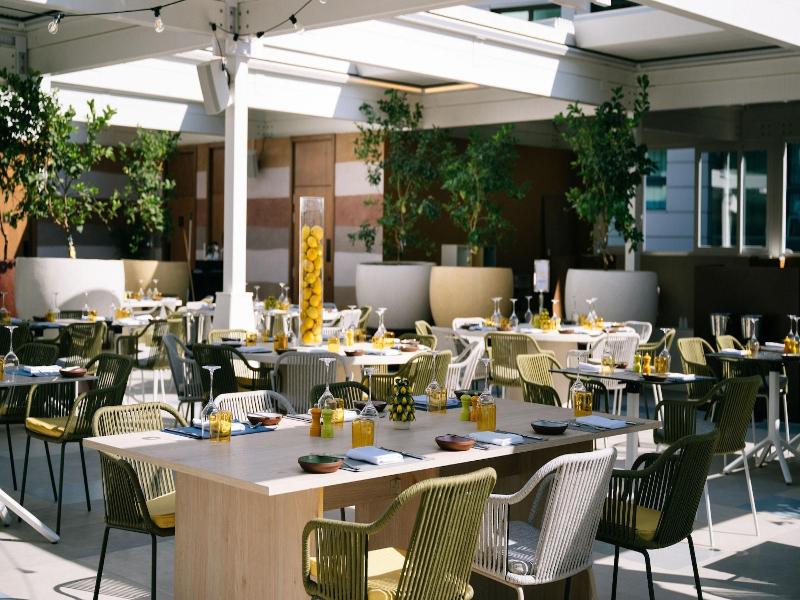 Voco Malta By Ihg image