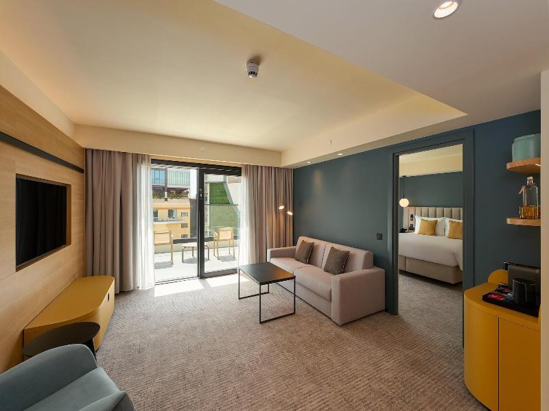 Voco Malta By Ihg image